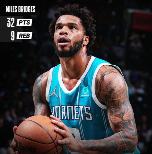 贝里内利场 贝里内利场