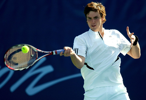 人强侧牵走 人强侧牵走